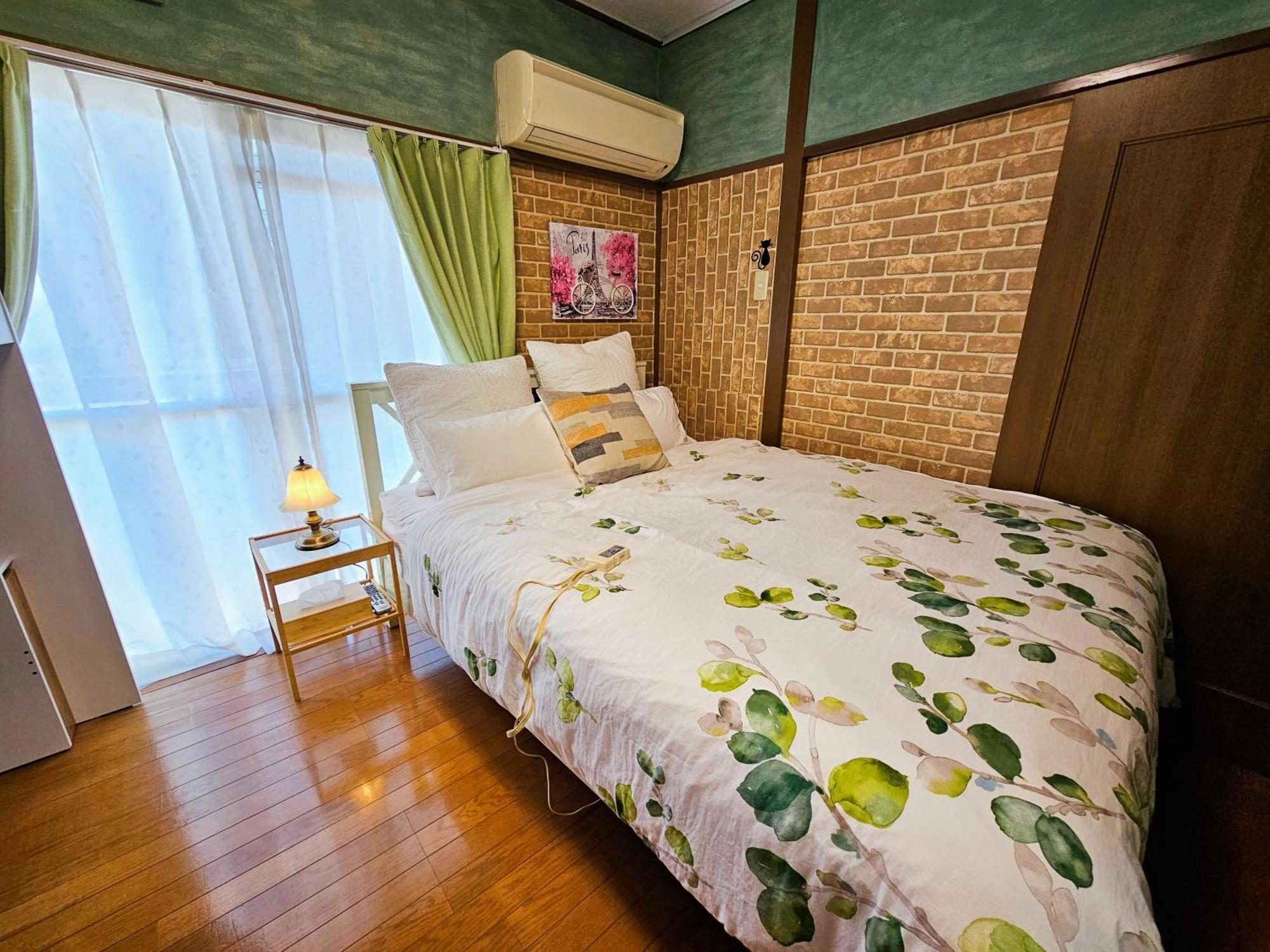 703. Disneyland, Direct Bus To The Airport/1Minute'S Walk From The Station. Tokyo Bagian luar foto